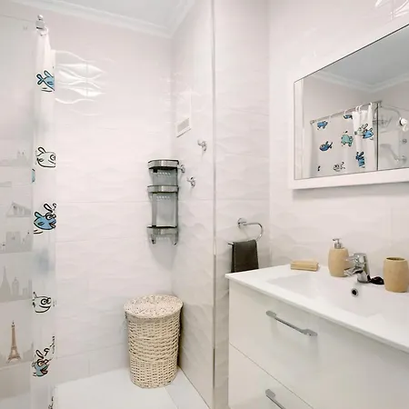 Breeze Island Apartament *