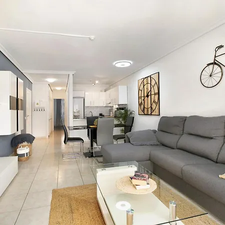 Breeze Island Apartament *
