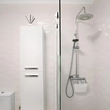 Breeze Island Apartment