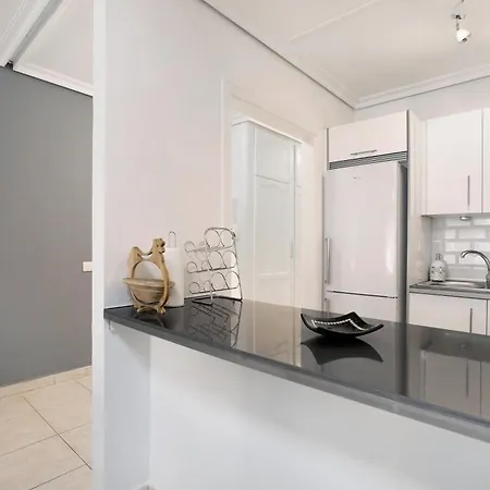 Breeze Island Apartment *